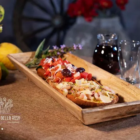 ファームステイ La Rocca Della Rosa ザッフェラーナ・エトネーア